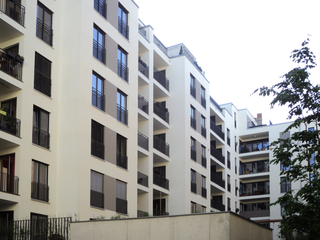 Hof von unten
